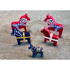 Vintage Swedish Dala Horse Set 5 Wooden Hand Painted Folk Art Red Blue Sweden